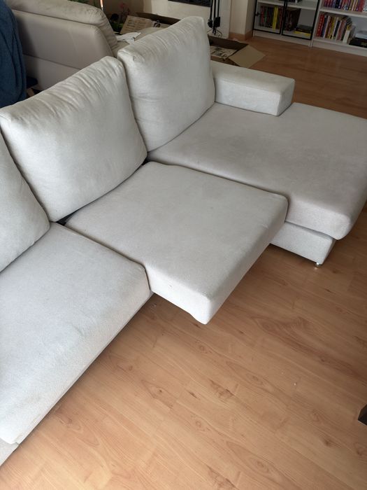 Sofá com Chaise Longue e Assentos Extensíveis – Bege Claro (Excelente Estado)