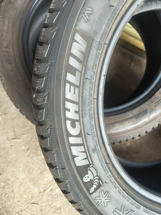 Opony zimowe uzywane 215 55 R17 Michelin 2021 rok 2 sztuki z46