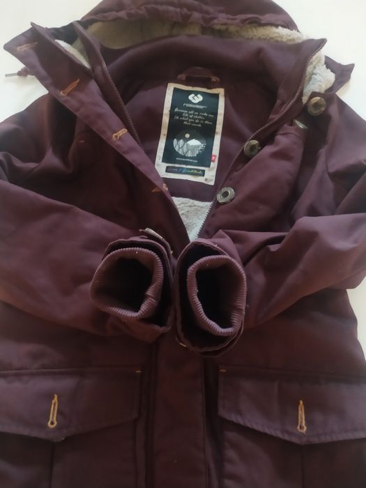 Жіноча осінньо--весняна парка розмір М.