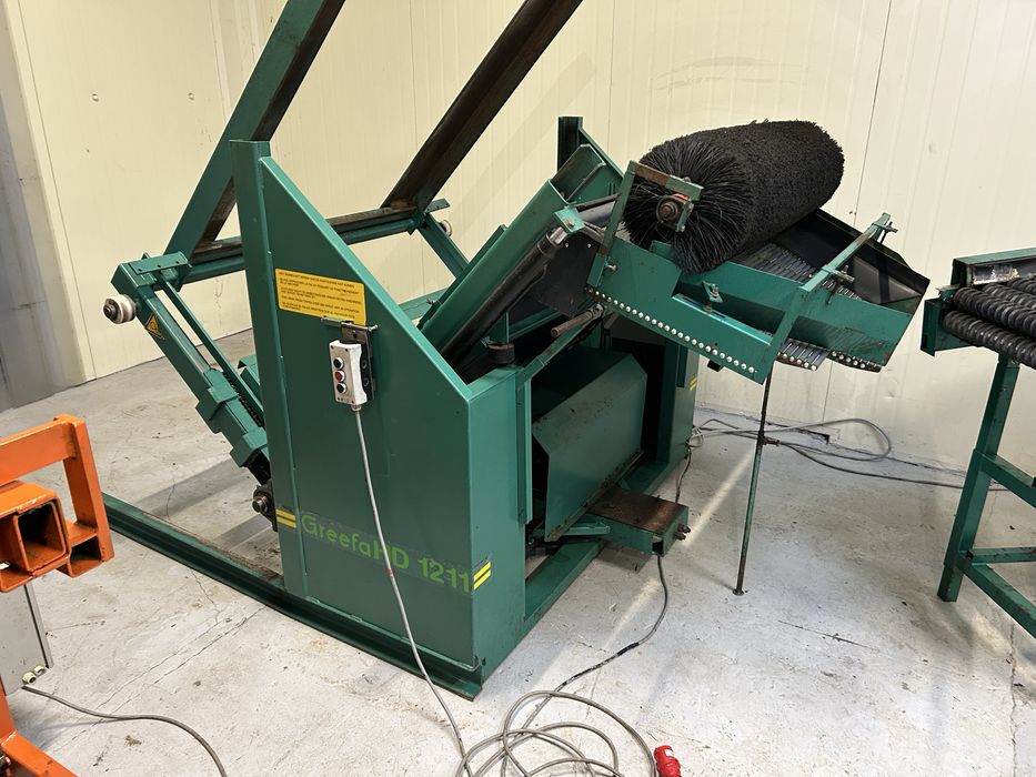 Wywrotnica skrzyniopalet Greefa ( sortownica sadownicza )