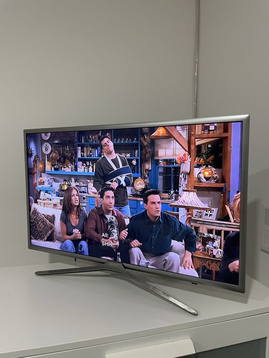 TV Samsung 32" Smart Full HD – UE32K5600