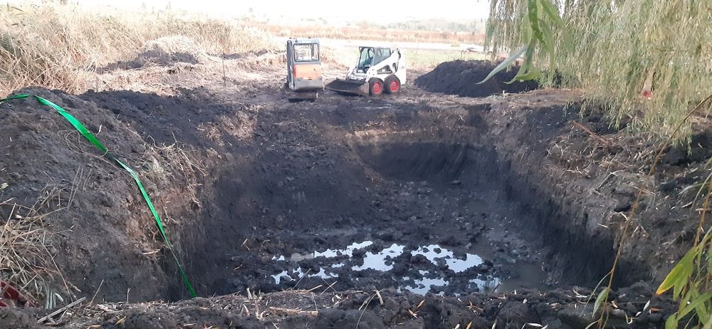 Миниэкскаватор, Водопровод, канализацию, приямки,сливные ямы, басейн,