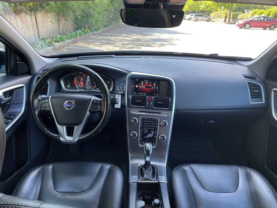 Volvo XC60      2015