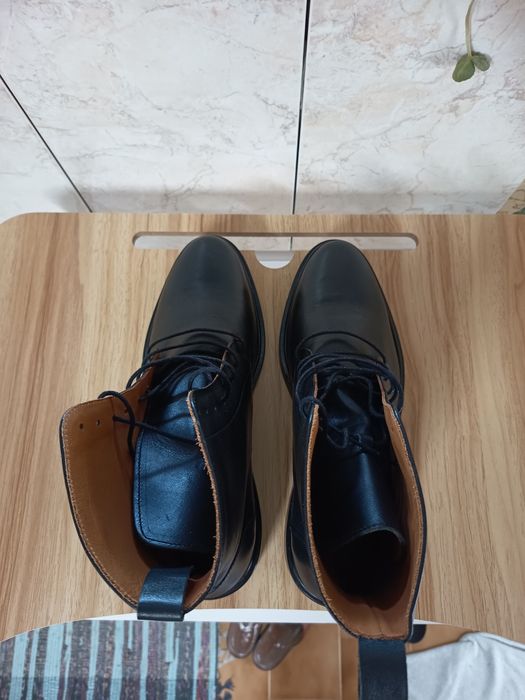 Botas em pele da marca M.Moustache