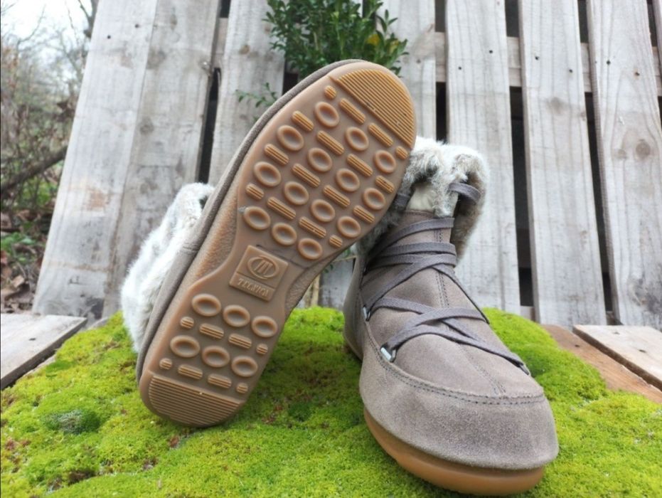 Женские зимние ботинки Moon boot the original