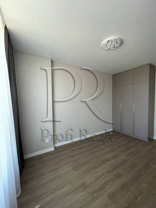 Продаж 1к картири з ромонтом/Варшавський3/генератор/перепоступка