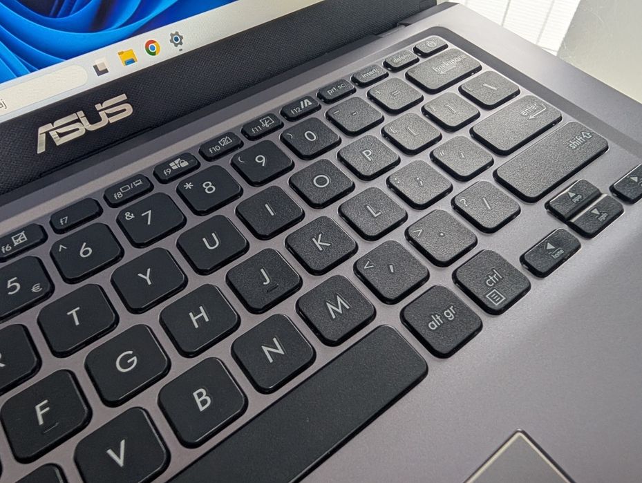 Laptop ASUS VivoBook 14 Stan Idealny | Windows 11