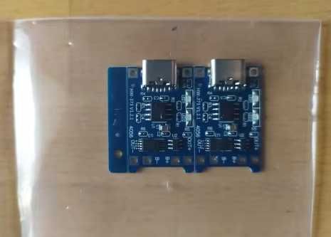 Плата зарядки 18650 Лед стрічкиа 5В збірка світильника на акумуляторі