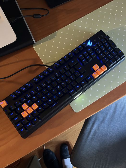 Gigabyte Aorus K9 Optical Mechanical Keyboard