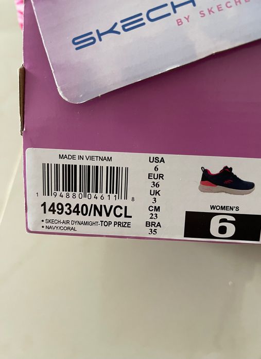 Tênis sketchers novos