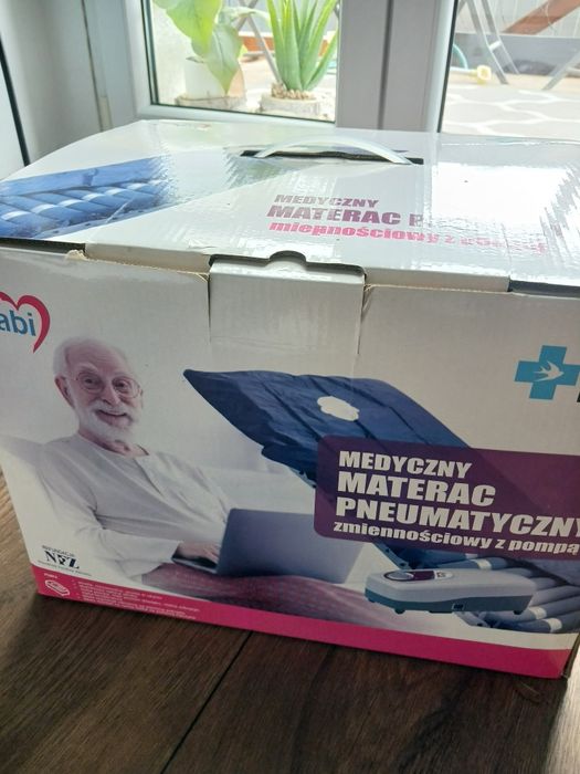 Materac pneumatyczny