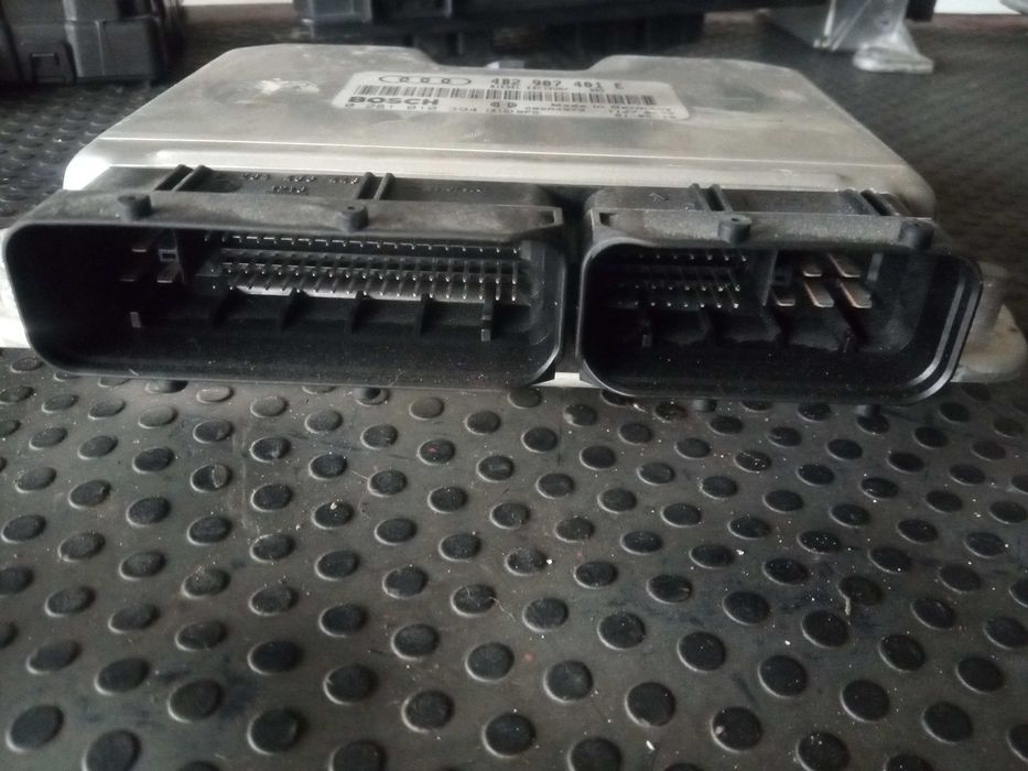 Centralina motor / ECU AUDI A6 (4B2, C5)