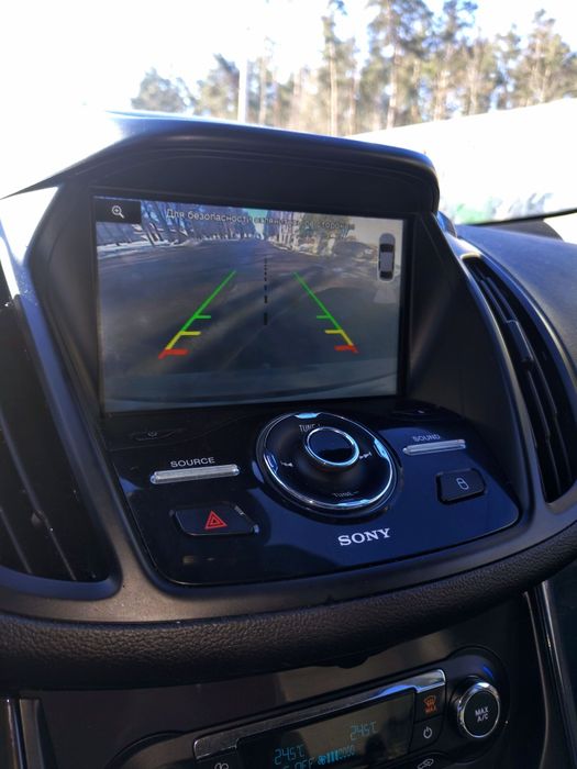 Ford Kuga 2015 рік