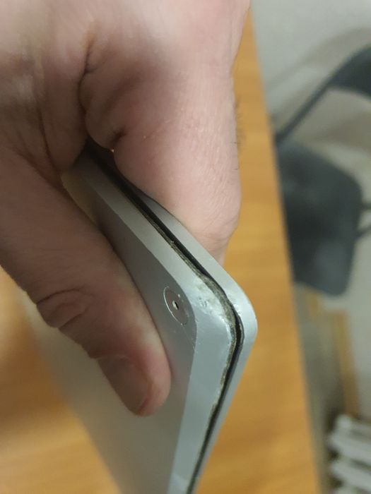 Microsoft surface laptop 2 (на запчастини)