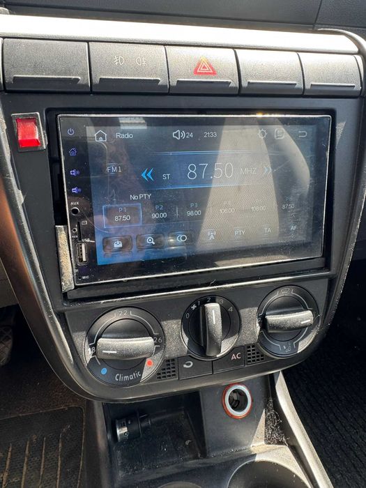 VW FOX 1.2 Gasolin AC Bluetooth Radio