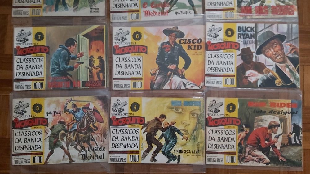Várias colecções o mosquito completas