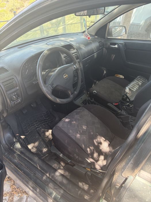 Opel Astra para arranjar ou para peças