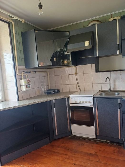 М.Новоселиця. Продається 2-кімнатна квартира.