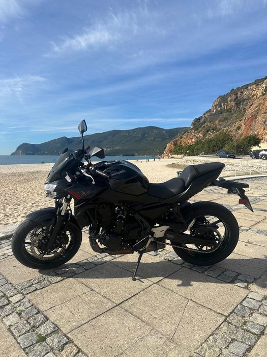 Kawasaki Z650 como nova