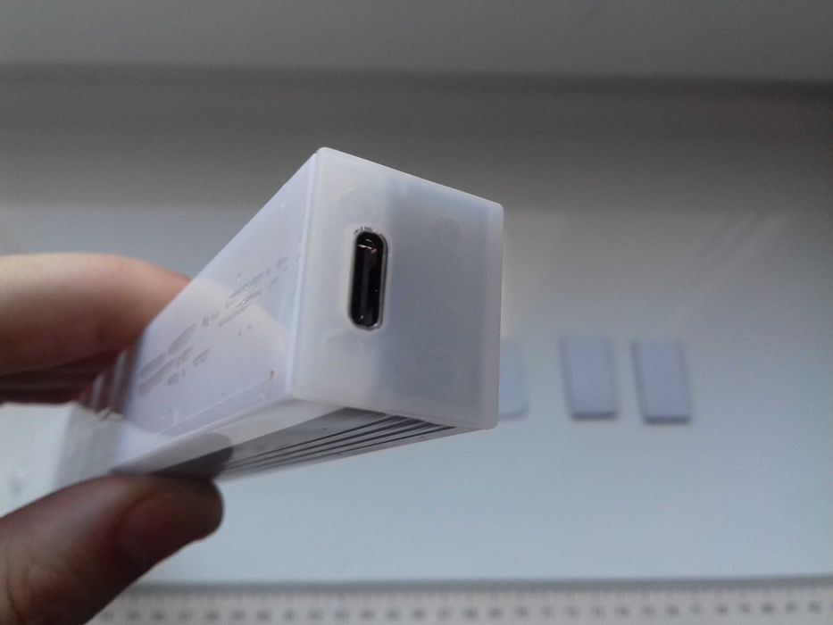 Lampka LED na czujnik ruchu i jasności, 30cm, biały ciepły, akumulator