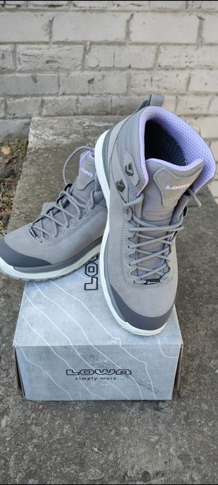 Черевики трекінгові жіночі Lowa MALTA GTX MID WS
