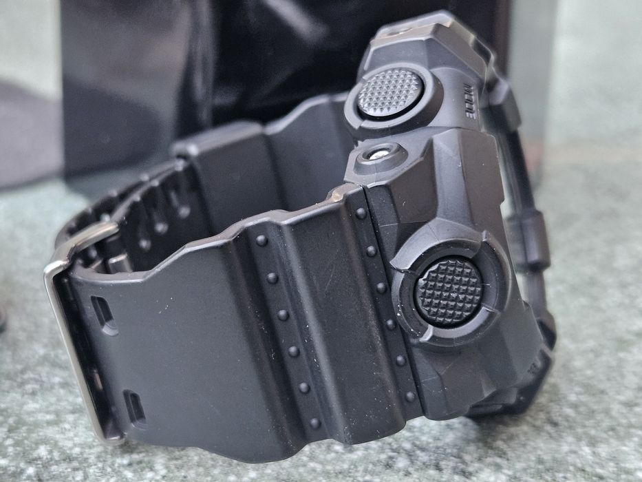 Casio G-SHOCK GA700 stan bdb