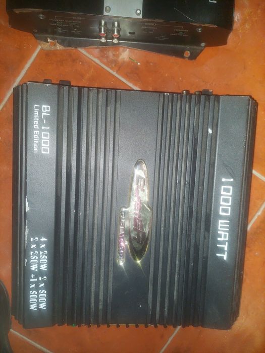 Amplificadores com defeito