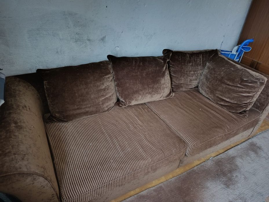 2 kanapy wypoczynkowe