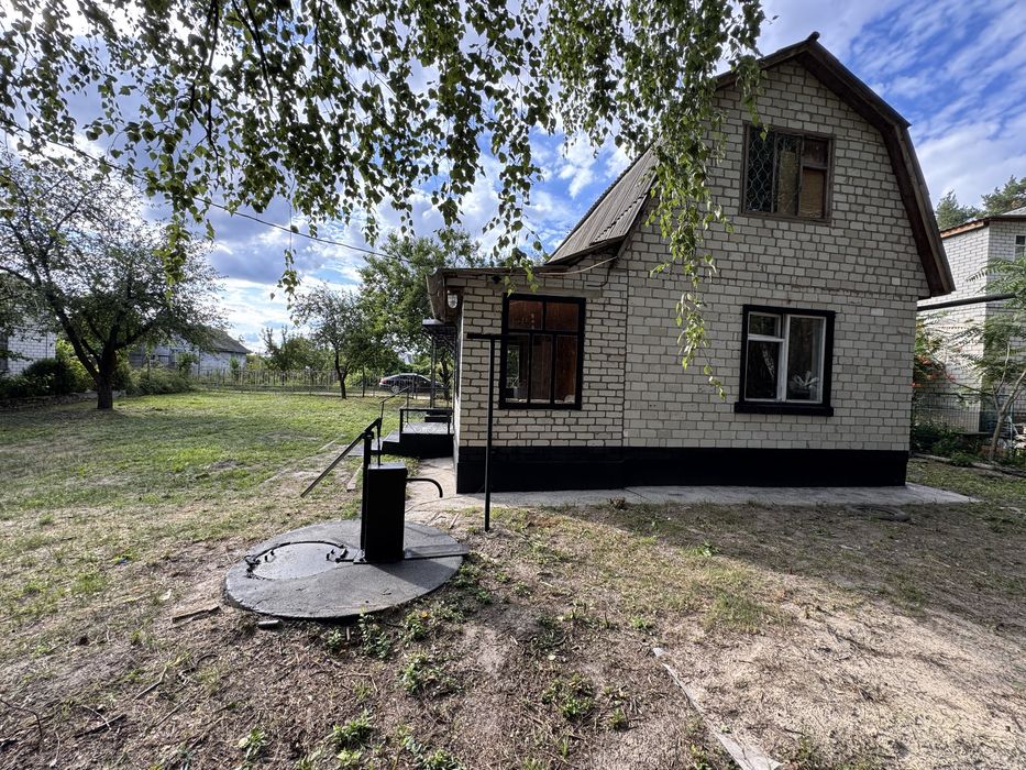 Будинок дача 20 км від Черкас. Ідеальна дорога, вихід в ліс