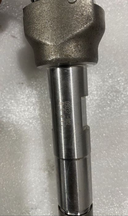 BMW  форсункі 0445111009,8579236