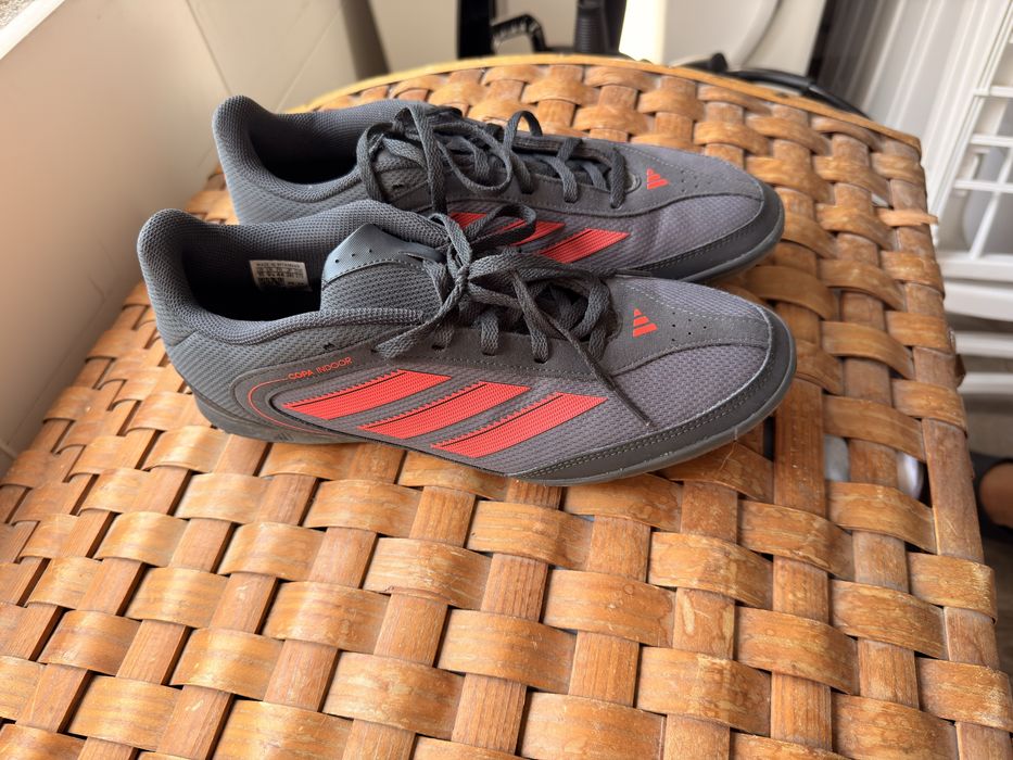 Chuteira adidas futsal