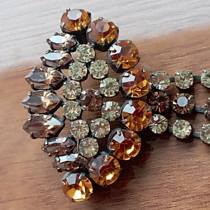 Брошь с подвесками времён СССР