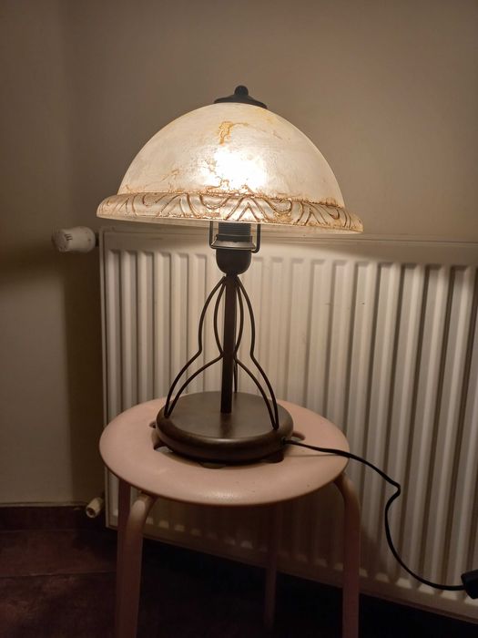 piękna stylowa  lampa stołowa Honsel leuchten