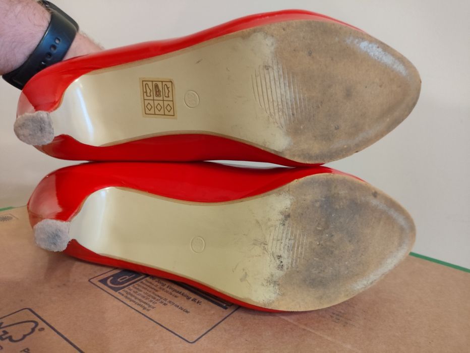 Szpilki czerwone rozmiar 39