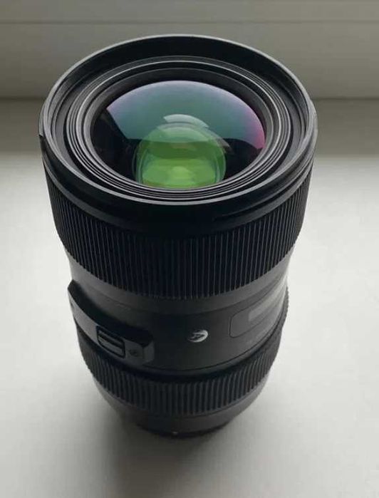 Об'єктив Sigma 18-35mm f/1.8 DC HSM Art (для Nikon)