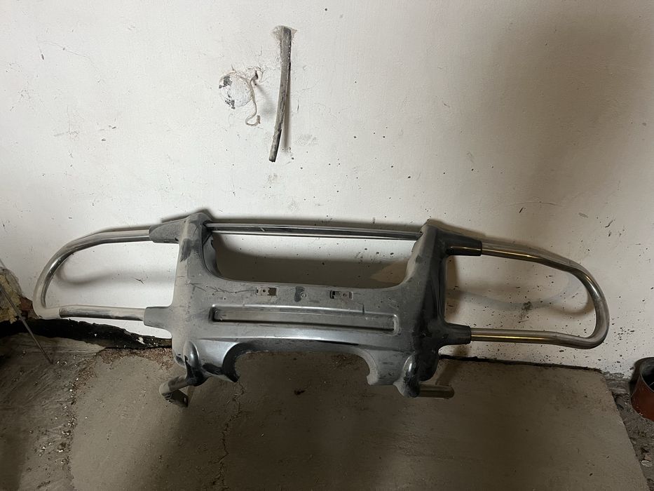 Продам кенгурятник на авто