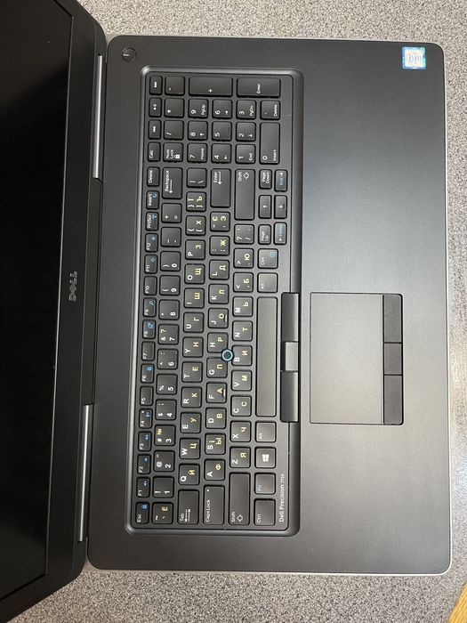 17, Dell Precision 7710 і7 Nvidia 4 K. 16/256