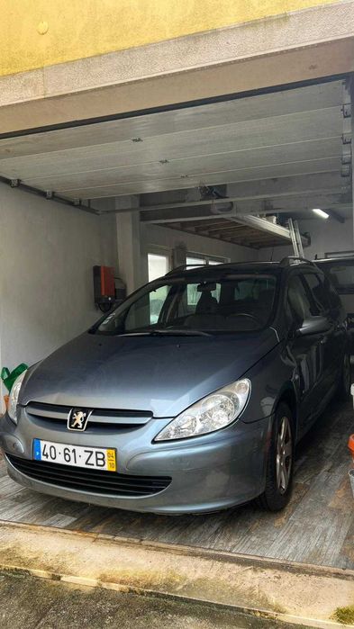 Peugeot 307 SW – Salvado (Dano Lateral)