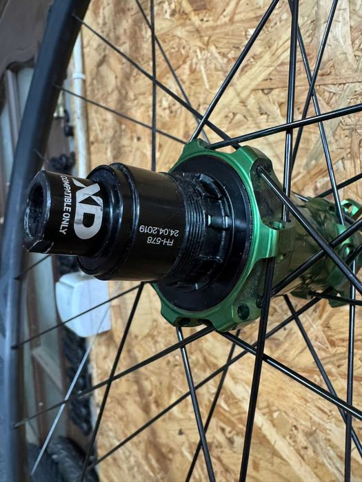 12x110 KOŁA rowerowe Syncros Silverton 1.5 29" BOOST 148x12 Scott
