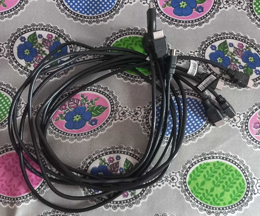 4 кабелі HDMI - HDMI одним лотом