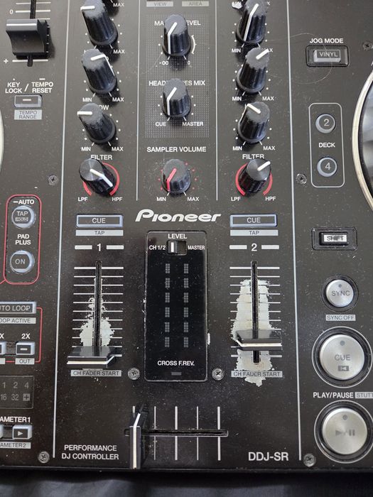 Kontroler pioneer DDJ SR serato, dj
