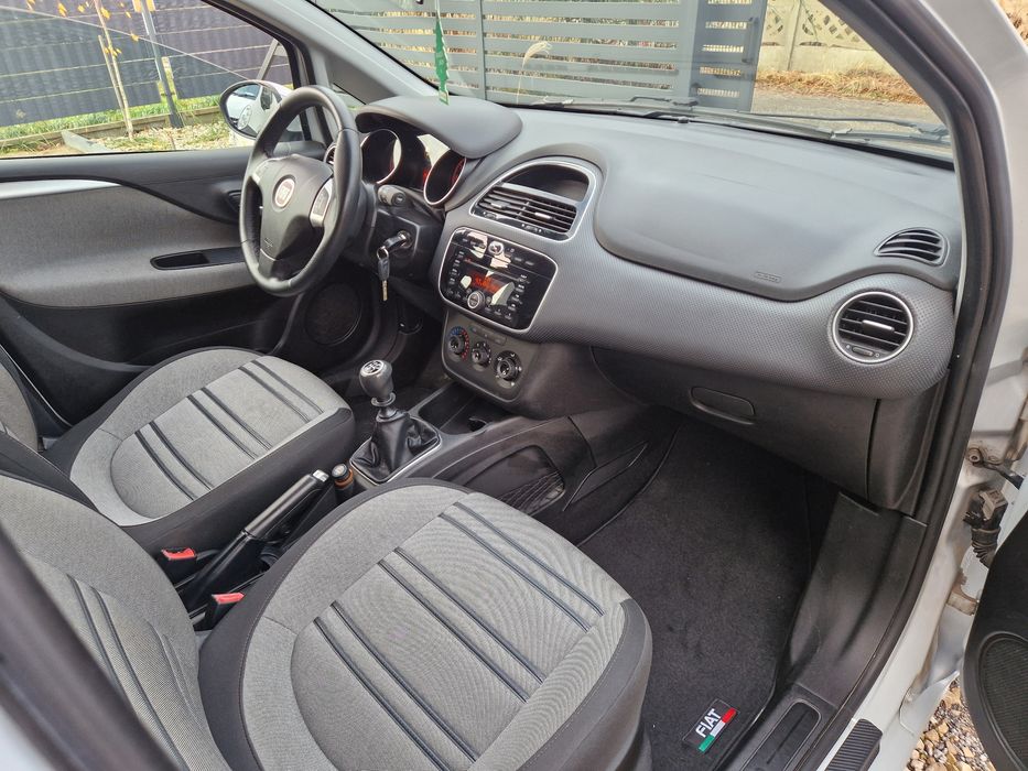 Fiat punto evo 1.4 benzyna. Niski przebieg. SUPER KOLOR