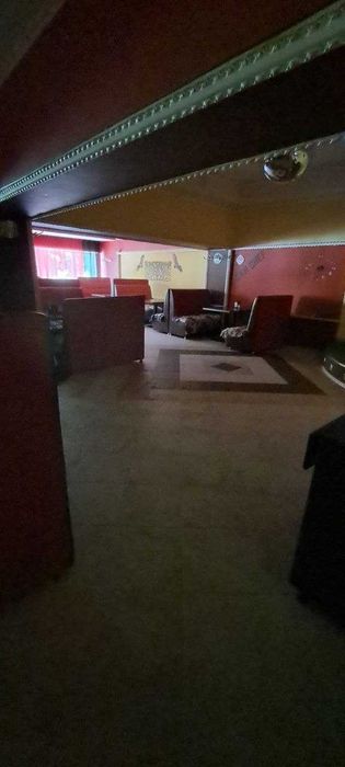 Приміщення для бізнесу 300 м² у центрі міста з меблями та обладнанням