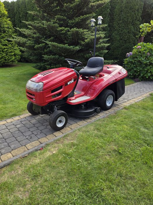 Traktorek kosiarka z koszem MTD Briggs&stratton