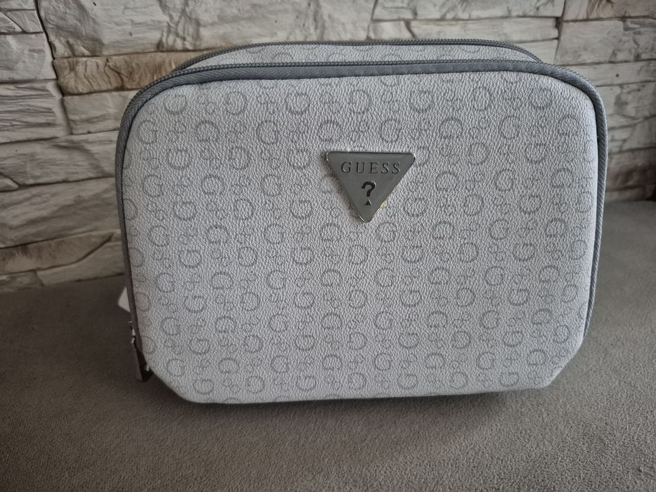 Kosmetyczka Damska Guess
