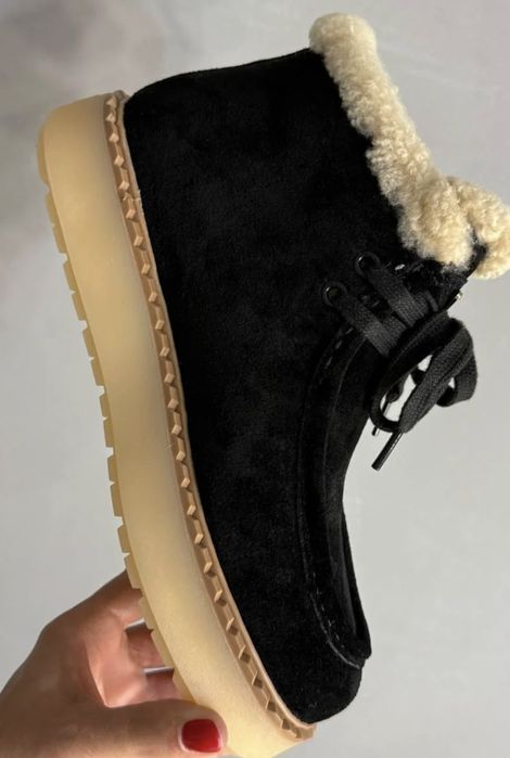 Продам зимні ботинки 36р