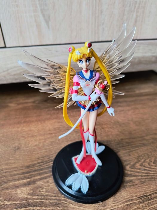 Czarodziejka z księżyca figurka 16 cm nowa bez pudełka