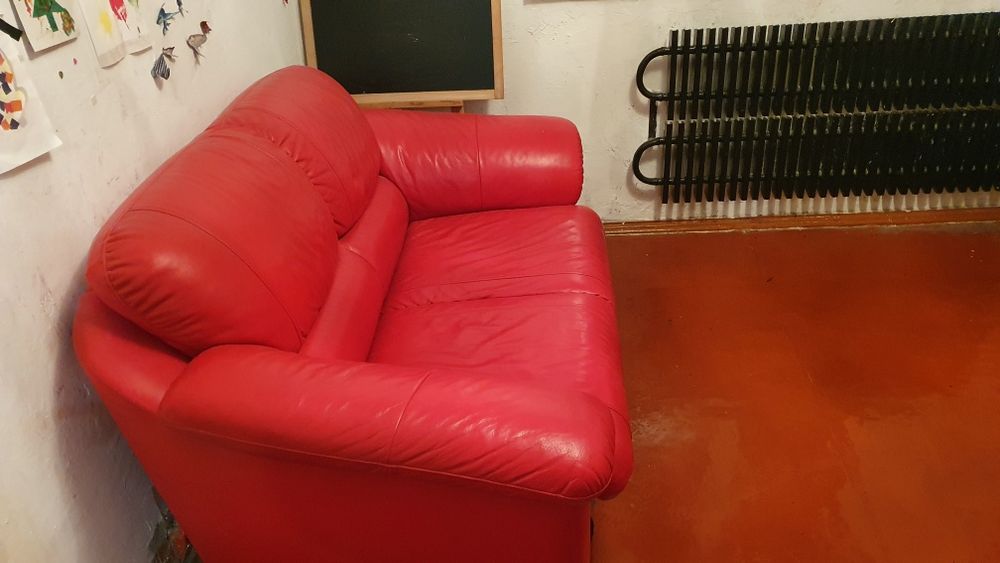 2комн кв газовая плита! Метро Индустриальная  сертификаты можно