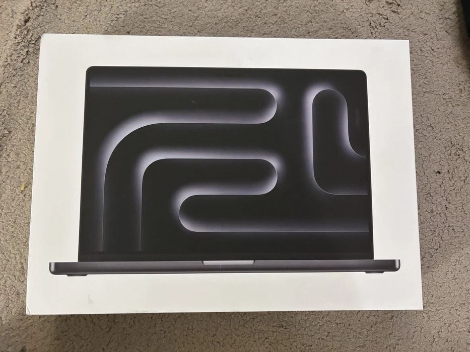 MacBook Pro 14'' M5 Pro em Preto sideral selado