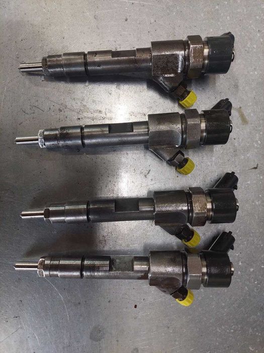 Форсунка 0445110 021